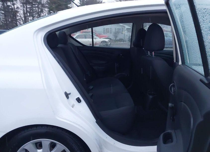 Photo 8 of 2018 Nissan Versa 1.6 S+ (VIN 3N1CN7AP4JL819748)