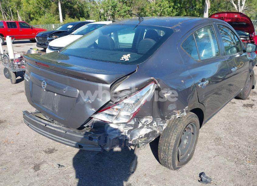 Photo 6 of 2018 Nissan Versa 1.6 SV (VIN 3N1CN7AP4JL833343)