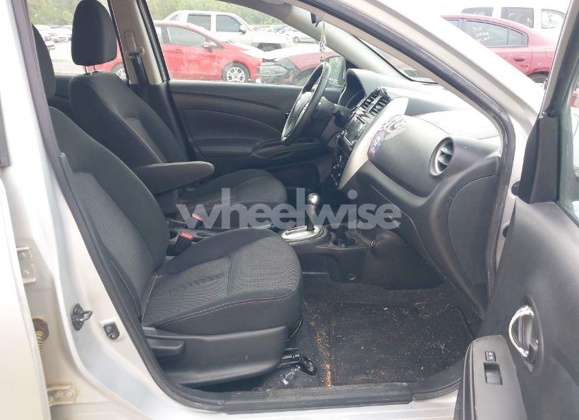 Photo 5 of 2018 Nissan Versa 1.6 SV (VIN 3N1CN7AP4JL844956)