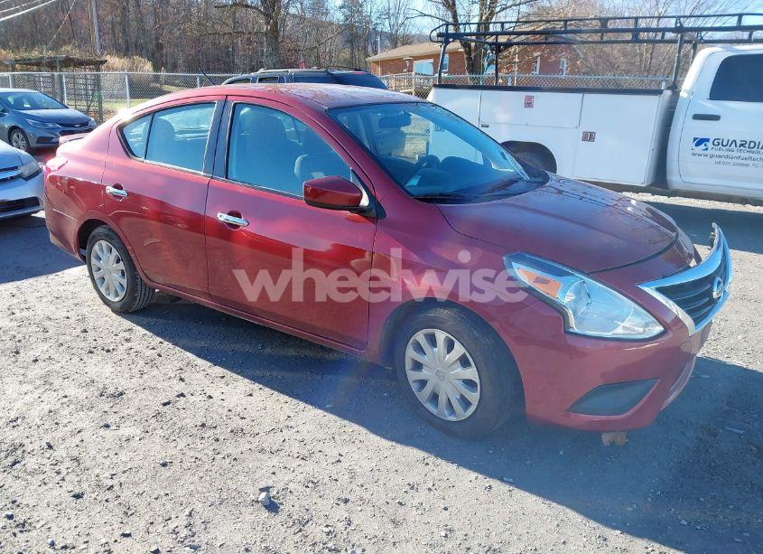 2018 Nissan Versa 1.6 SV (VIN 3N1CN7AP4JL863944) main photo