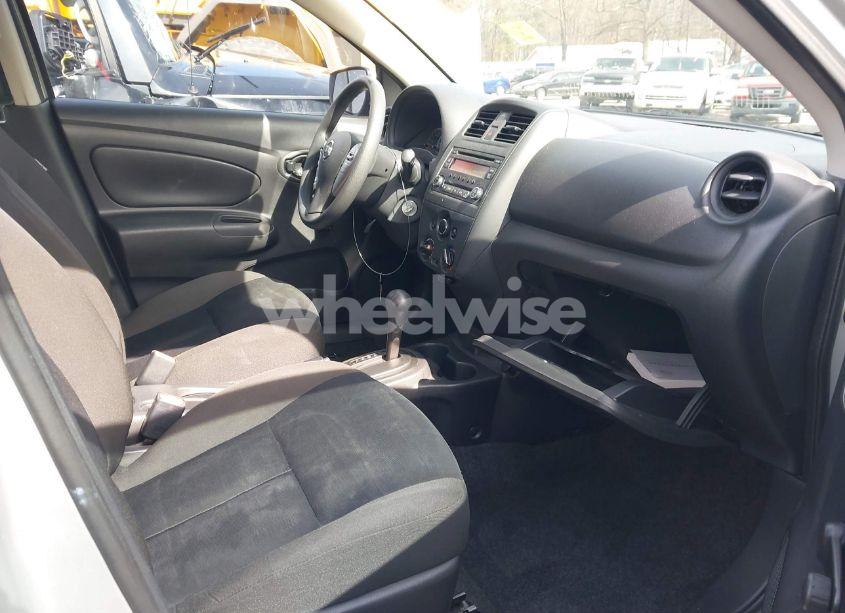 Photo 5 of 2018 Nissan Versa 1.6 S+ (VIN 3N1CN7AP4JL864043)