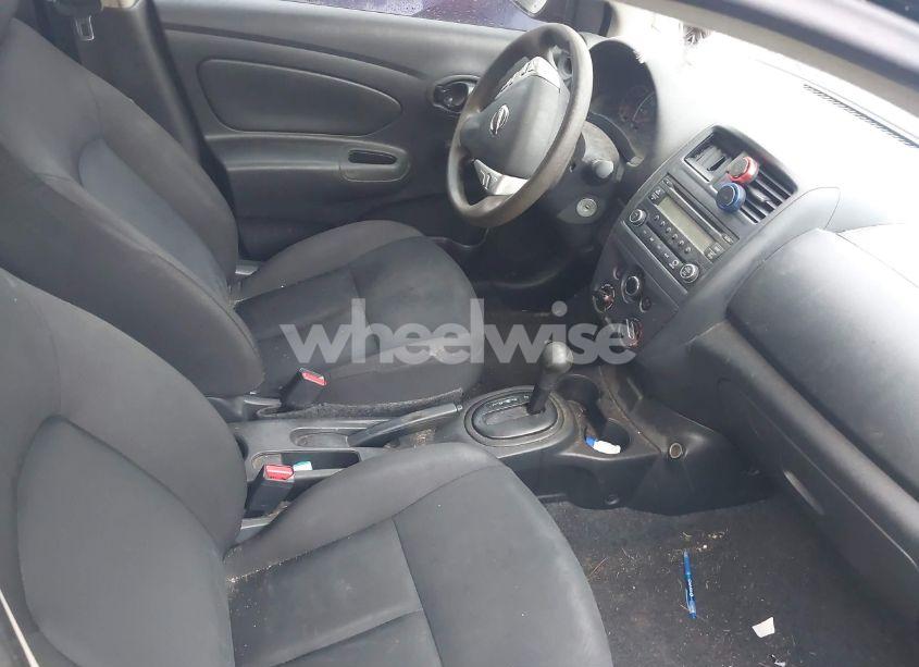 Photo 5 of 2018 Nissan Versa 1.6 S+ (VIN 3N1CN7AP4JL870585)