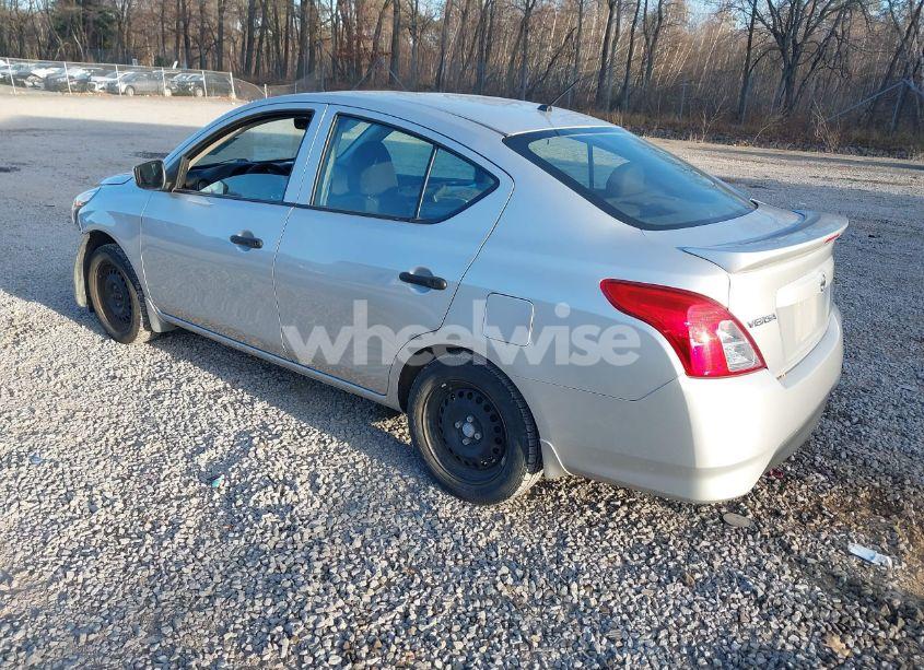 Photo 3 of 2018 Nissan Versa 1.6 S+ (VIN 3N1CN7AP4JL876709)