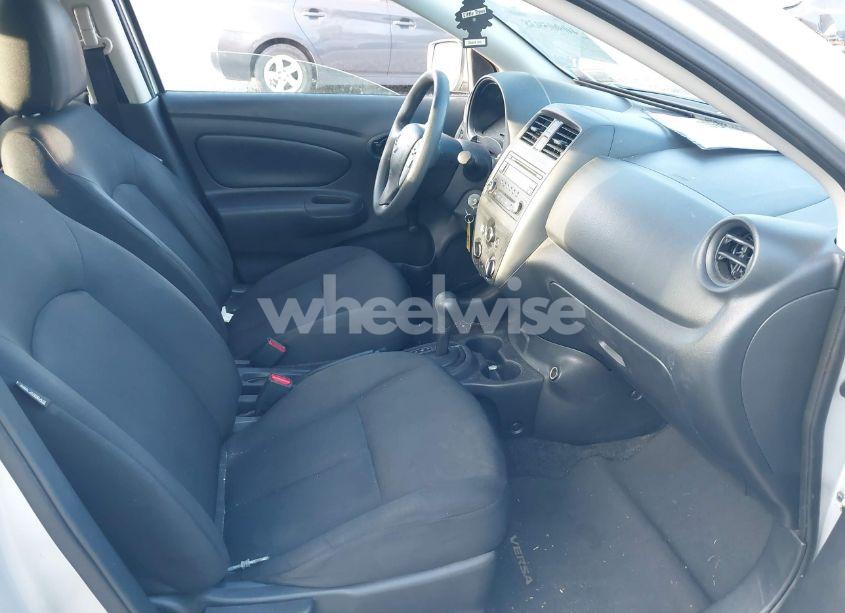 Photo 5 of 2018 Nissan Versa 1.6 S+ (VIN 3N1CN7AP4JL876709)