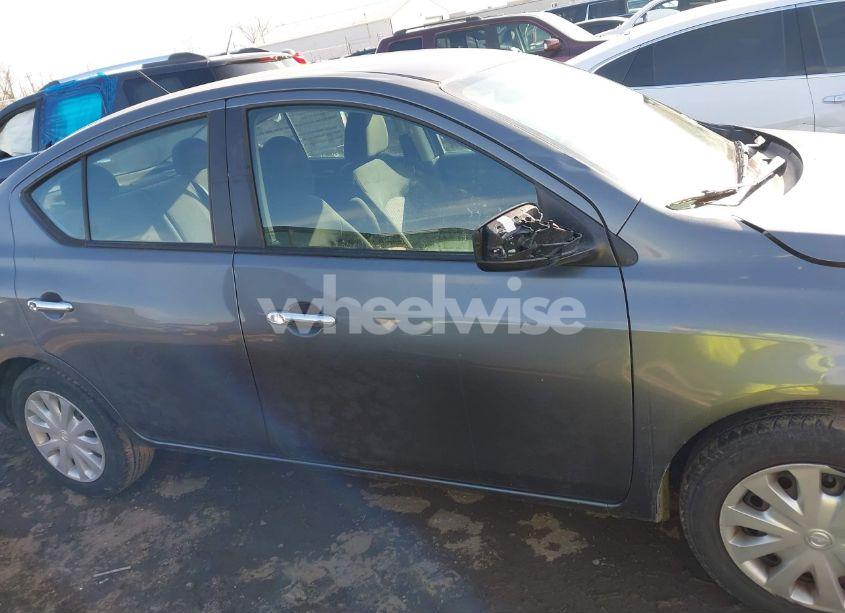 Photo 13 of 2018 Nissan Versa 1.6 SV (VIN 3N1CN7AP4JL881599)