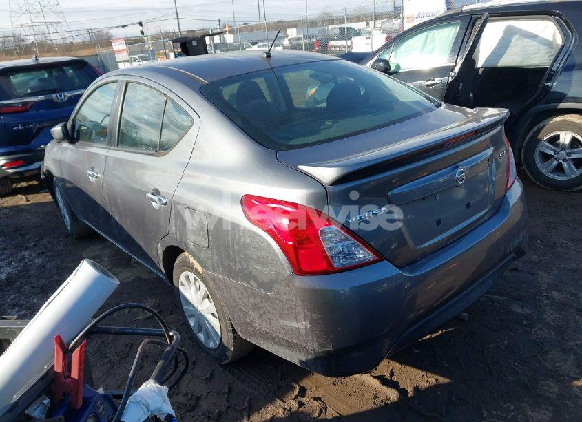 Photo 3 of 2018 Nissan Versa 1.6 SV (VIN 3N1CN7AP4JL881599)