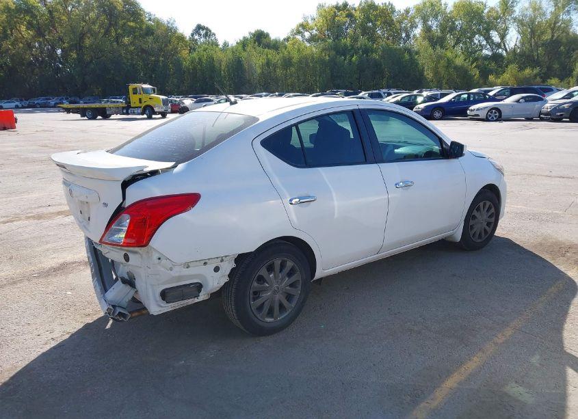 Photo 4 of 2018 Nissan Versa 1.6 SV (VIN 3N1CN7AP4JL884339)