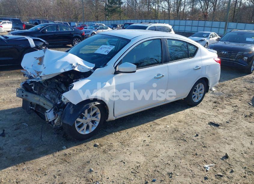 Photo 2 of 2019 Nissan Versa 1.6 SV (VIN 3N1CN7AP4KL802692)