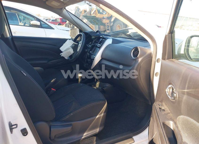 Photo 5 of 2019 Nissan Versa 1.6 SV (VIN 3N1CN7AP4KL802692)