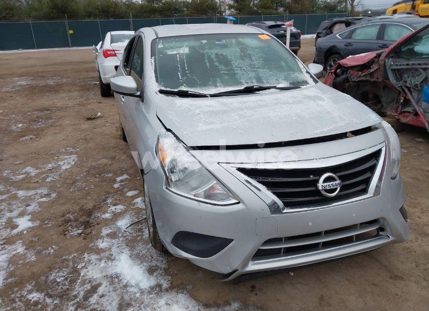 2019 Nissan Versa 1.6 SV (VIN 3N1CN7AP4KL817290) main photo