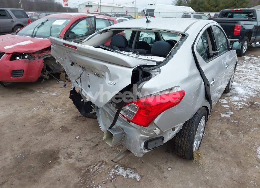 Photo 4 of 2019 Nissan Versa 1.6 SV (VIN 3N1CN7AP4KL817290)
