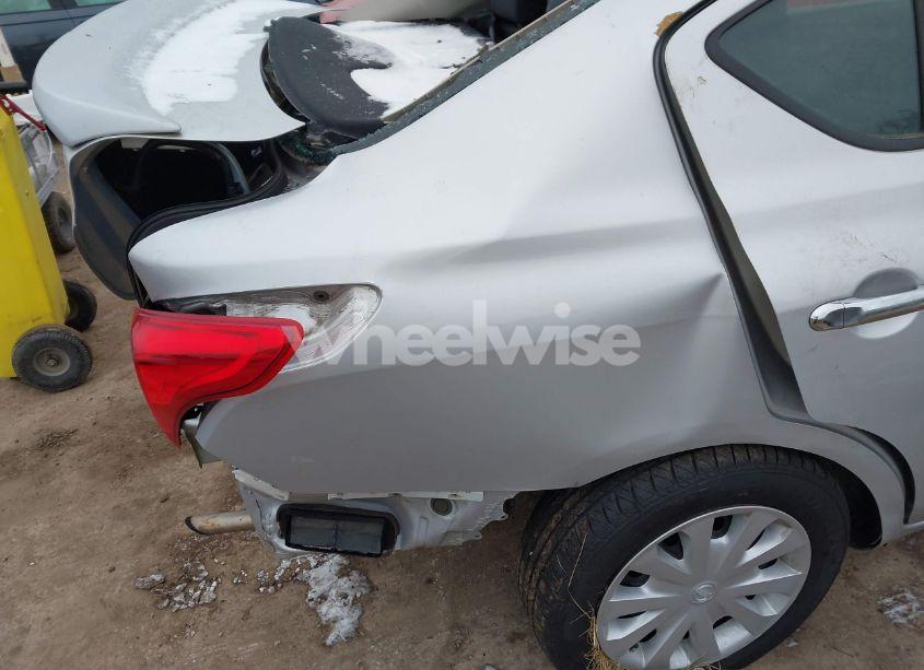 Photo 6 of 2019 Nissan Versa 1.6 SV (VIN 3N1CN7AP4KL817290)