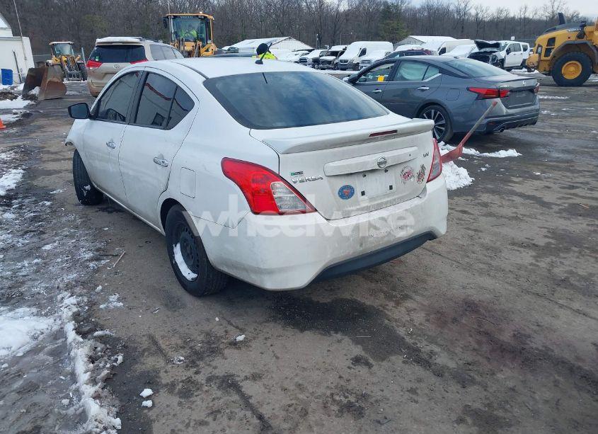 Photo 3 of 2019 Nissan Versa 1.6 SV (VIN 3N1CN7AP4KL831920)
