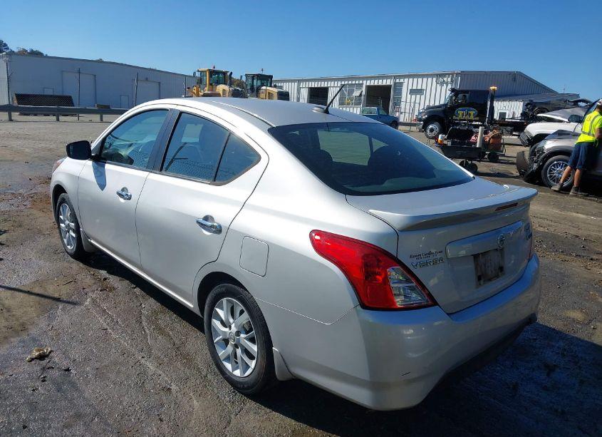 Photo 3 of 2019 Nissan Versa 1.6 SV (VIN 3N1CN7AP4KL837801)