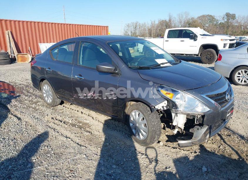 2019 Nissan Versa 1.6 SV (VIN 3N1CN7AP4KL866117) main photo