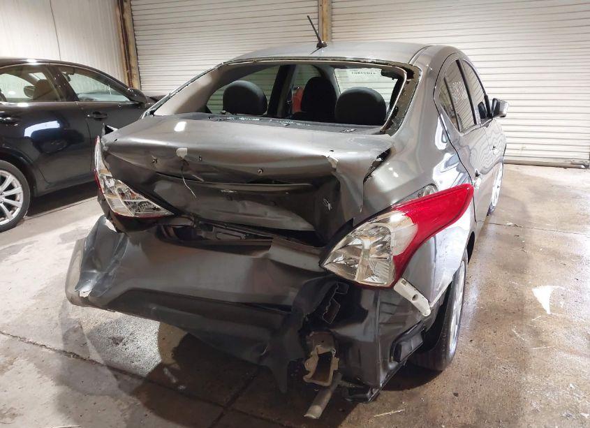 Photo 4 of 2019 Nissan Versa 1.6 SV (VIN 3N1CN7AP4KL870037)