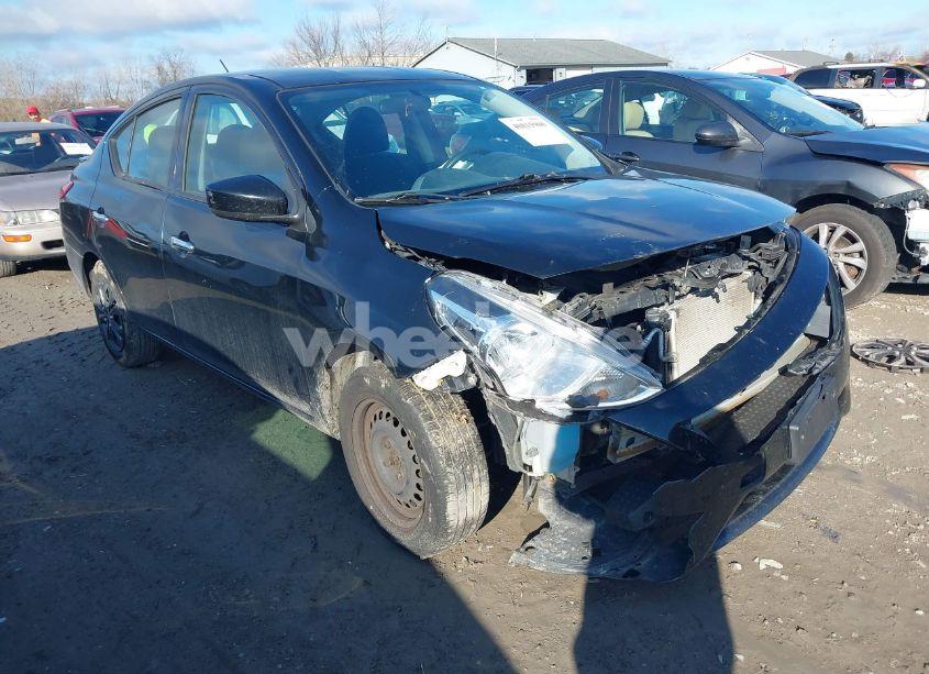 2019 Nissan Versa 1.6 SV (VIN 3N1CN7AP4KL873326) main photo