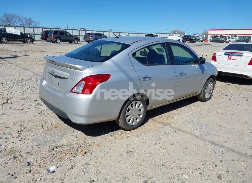 Photo 4 of 2019 Nissan Versa 1.6 SV (VIN 3N1CN7AP4KL878414)