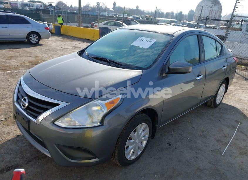 Photo 2 of 2019 Nissan Versa 1.6 SV (VIN 3N1CN7AP4KL881488)