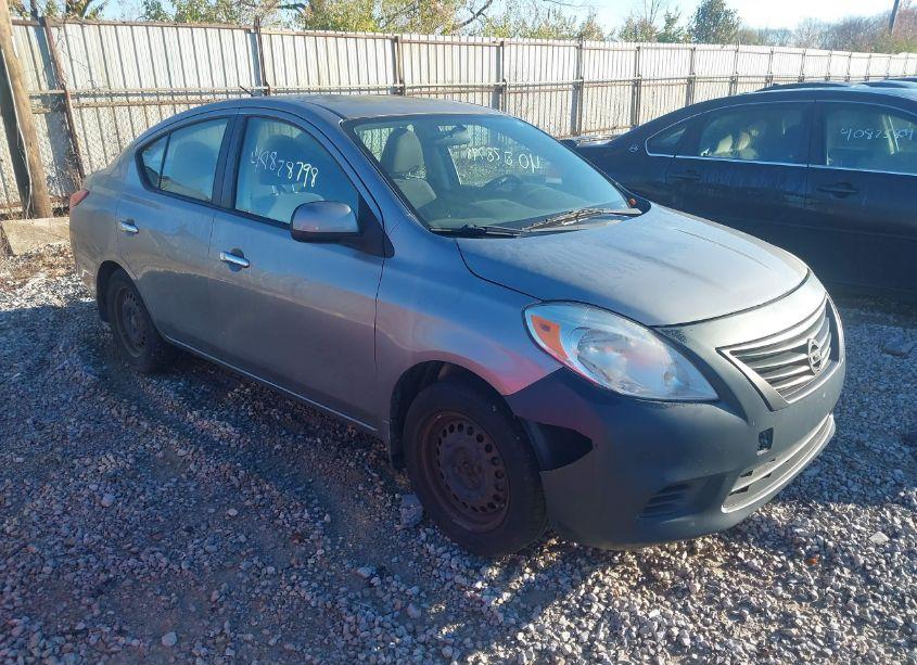 2012 Nissan Versa 1.6 SV (VIN 3N1CN7AP5CL869206) main photo