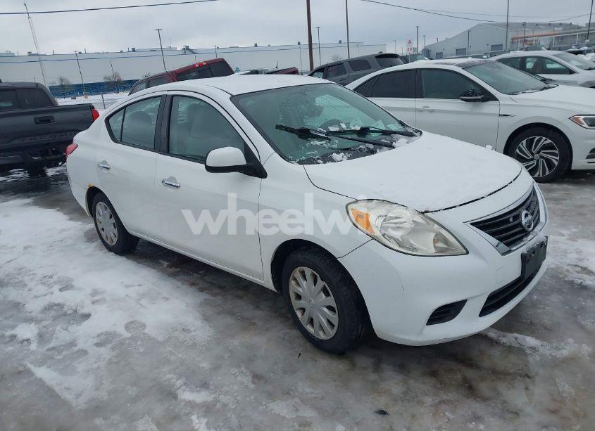 2012 Nissan Versa 1.6 SV (VIN 3N1CN7AP5CL931042) main photo