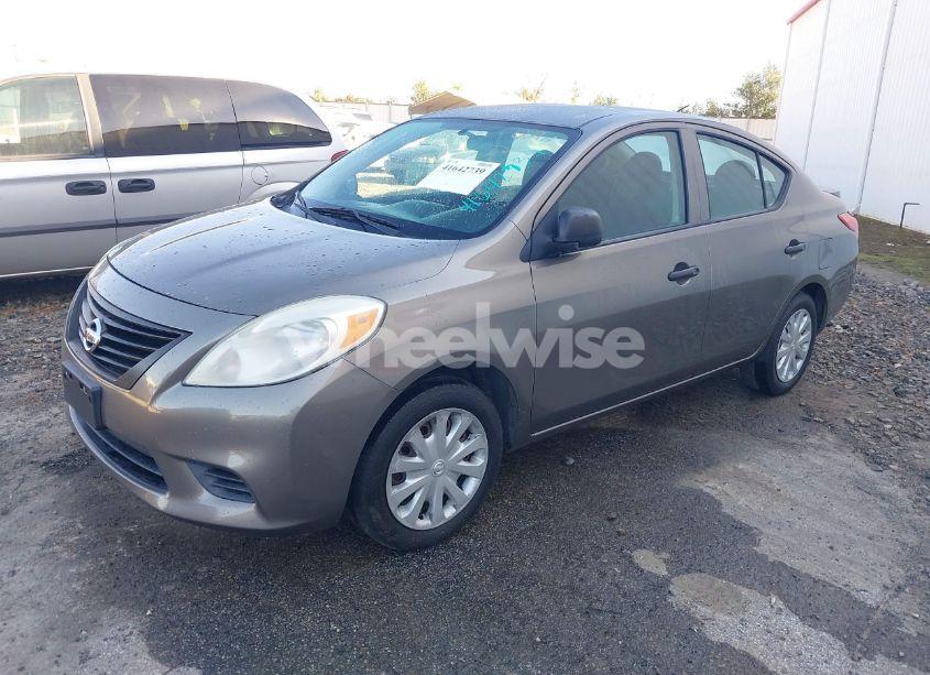 Photo 2 of 2013 Nissan Versa 1.6 S+ (VIN 3N1CN7AP5DL835963)