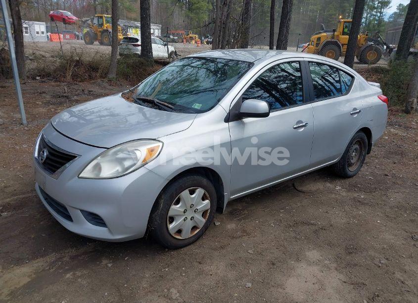 Photo 2 of 2013 Nissan Versa 1.6 SV (VIN 3N1CN7AP5DL837390)
