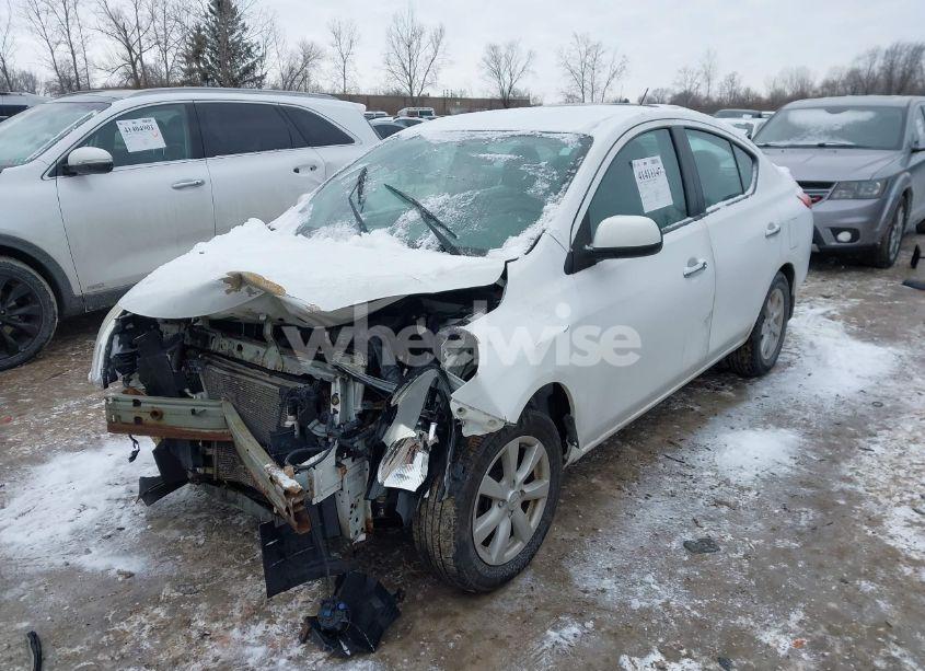 Photo 2 of 2013 Nissan Versa 1.6 SL (VIN 3N1CN7AP5DL854514)
