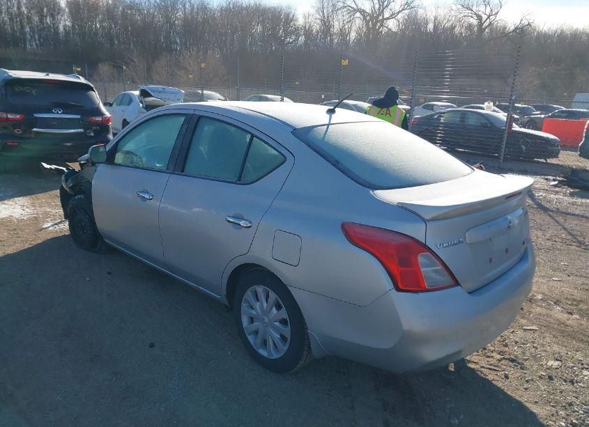 Photo 3 of 2013 Nissan Versa 1.6 SV (VIN 3N1CN7AP5DL856795)