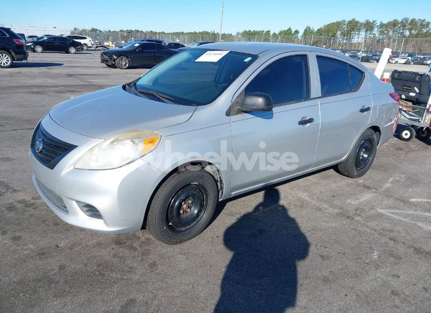 Photo 2 of 2013 Nissan Versa 1.6 S (VIN 3N1CN7AP5DL869210)