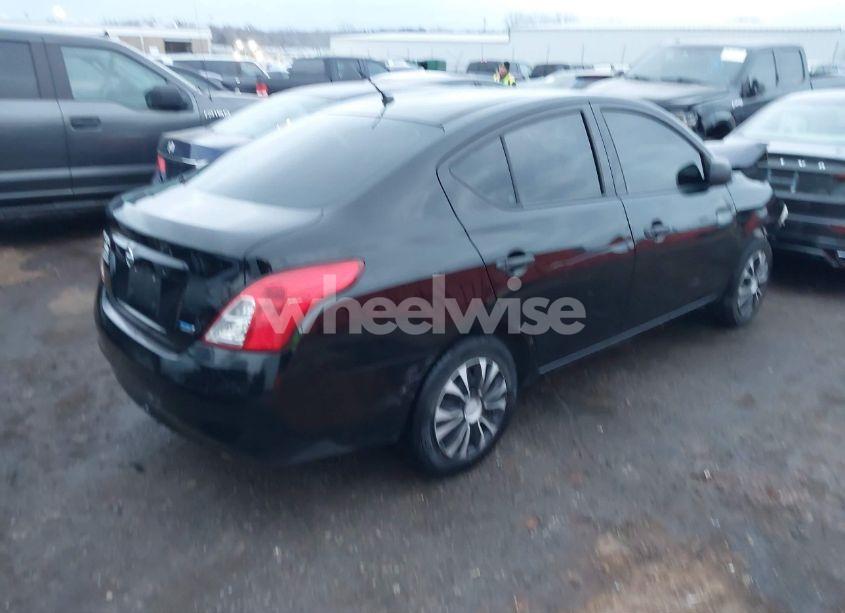 Photo 4 of 2014 Nissan Versa 1.6 S (VIN 3N1CN7AP5EL806738)