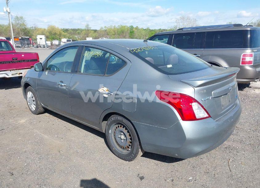 Photo 3 of 2014 Nissan Versa 1.6 SV (VIN 3N1CN7AP5EL809218)