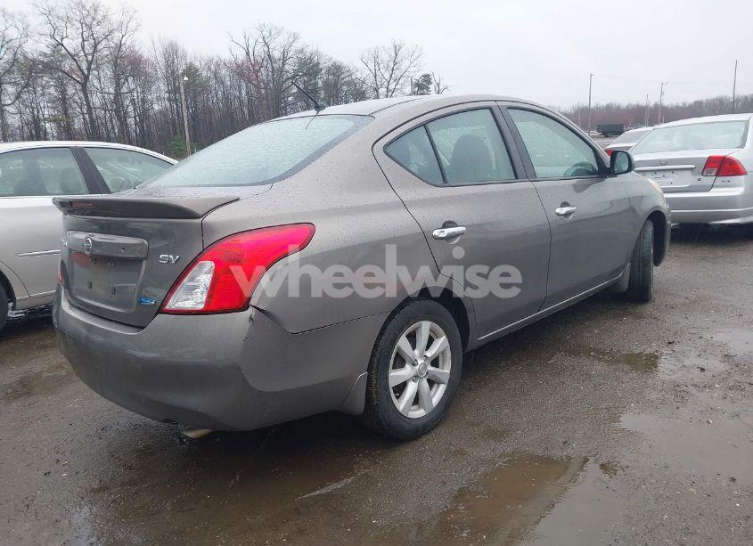 Photo 4 of 2014 Nissan Versa 1.6 SV (VIN 3N1CN7AP5EL811745)