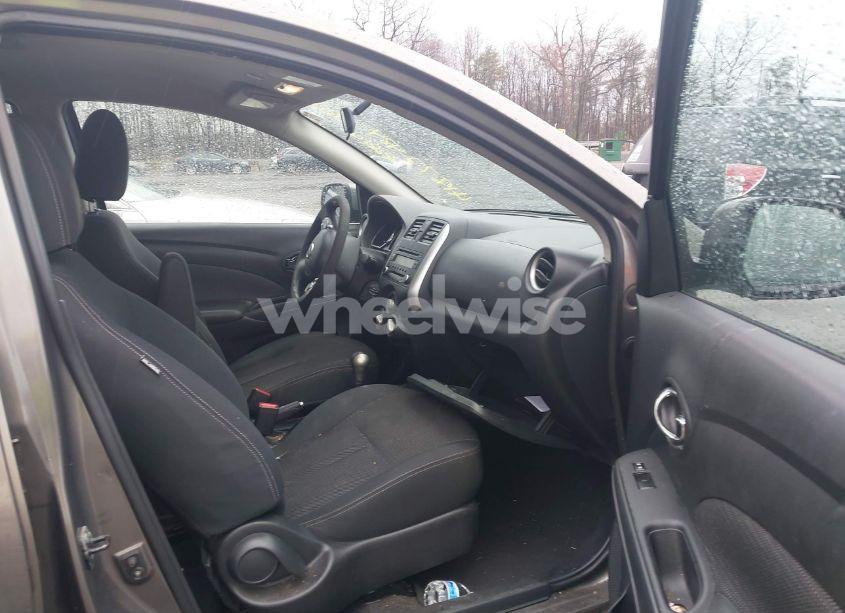 Photo 5 of 2014 Nissan Versa 1.6 SV (VIN 3N1CN7AP5EL811745)