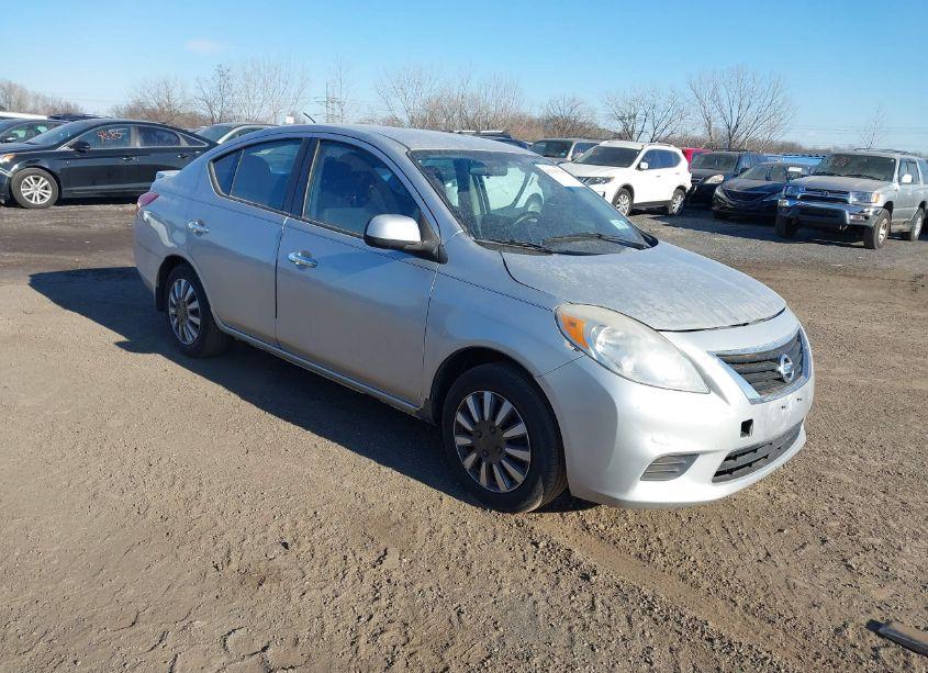 2014 Nissan Versa 1.6 SV (VIN 3N1CN7AP5EL815052) main photo