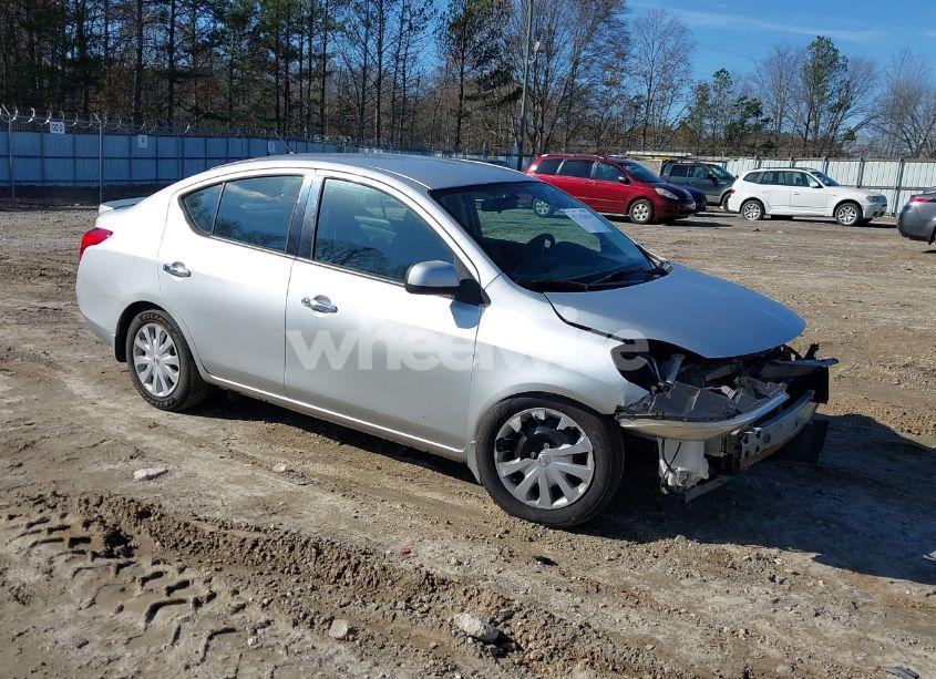 2014 Nissan Versa 1.6 SV (VIN 3N1CN7AP5EL817836) main photo