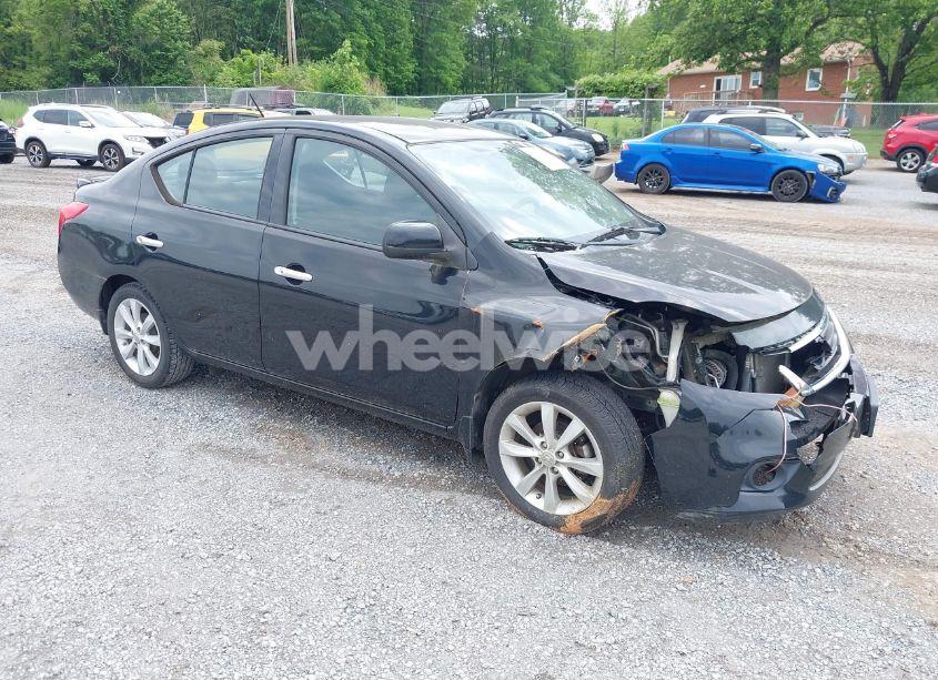 2014 Nissan Versa 1.6 SL (VIN 3N1CN7AP5EL824804) main photo