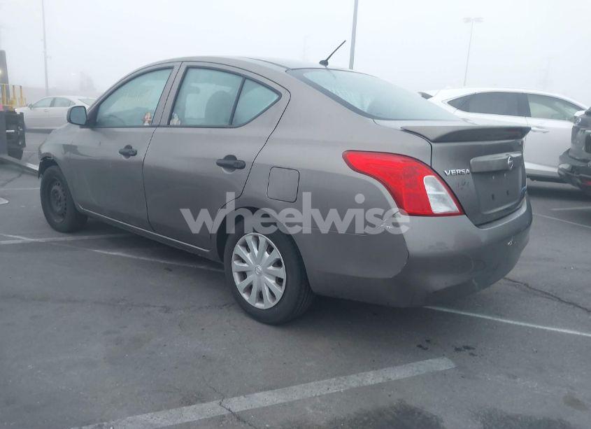 Photo 3 of 2014 Nissan Versa 1.6 S+ (VIN 3N1CN7AP5EL843711)