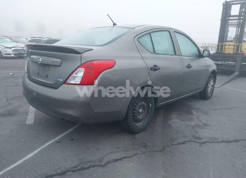 Photo 4 of 2014 Nissan Versa 1.6 S+ (VIN 3N1CN7AP5EL843711)