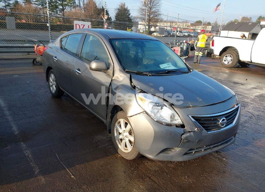 2014 Nissan Versa 1.6 SV (VIN 3N1CN7AP5EL865496) main photo