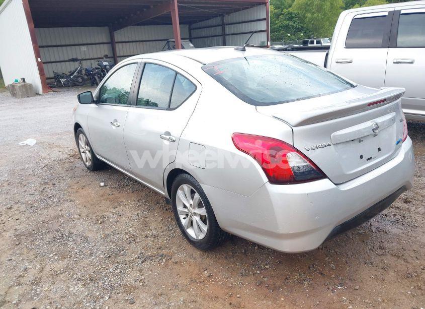 Photo 3 of 2015 Nissan Versa 1.6 SL (VIN 3N1CN7AP5FL814484)