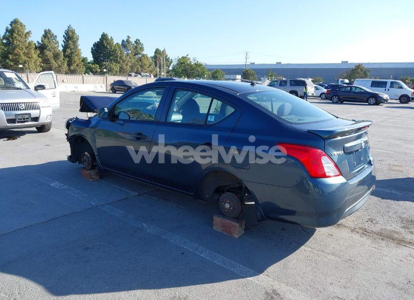 Photo 3 of 2015 Nissan Versa 1.6 S+ (VIN 3N1CN7AP5FL817952)