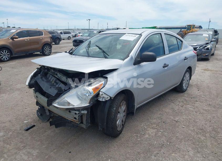 Photo 2 of 2015 Nissan Versa 1.6 S (VIN 3N1CN7AP5FL821287)