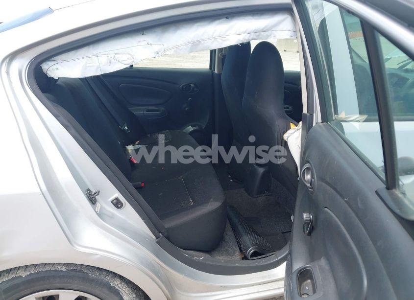 Photo 8 of 2015 Nissan Versa 1.6 S (VIN 3N1CN7AP5FL821287)