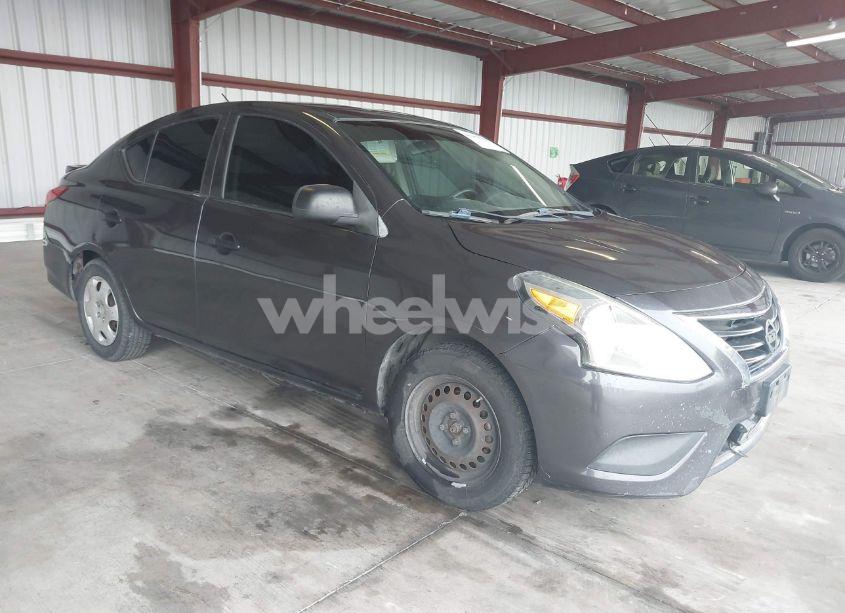 2015 Nissan Versa 1.6 S+ (VIN 3N1CN7AP5FL831205) main photo