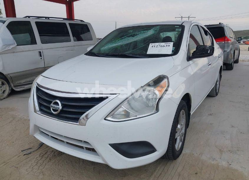Photo 2 of 2015 Nissan Versa 1.6 SV (VIN 3N1CN7AP5FL843354)