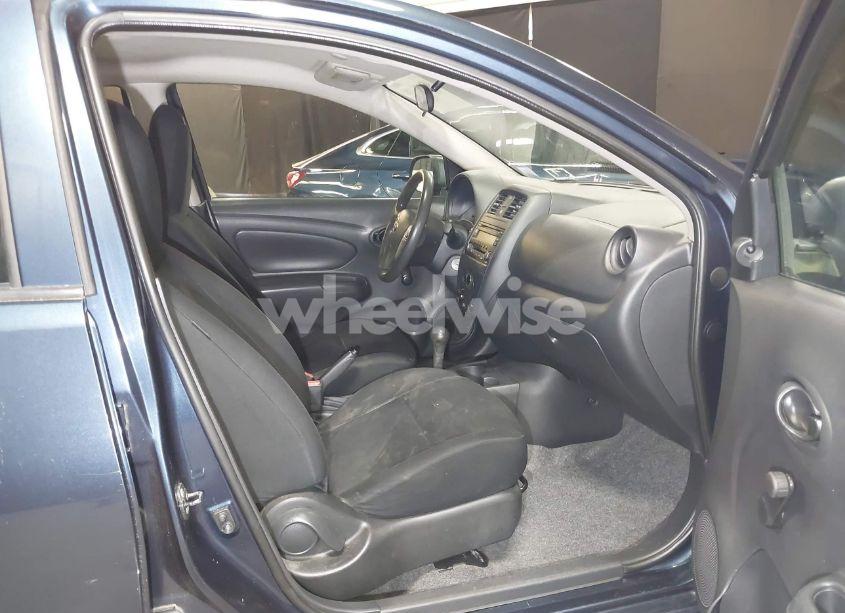 Photo 5 of 2015 Nissan Versa 1.6 S+ (VIN 3N1CN7AP5FL847002)
