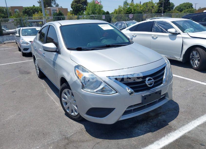 2015 Nissan Versa 1.6 S/1.6 S+/1.6 SL/1.6 SV (VIN 3N1CN7AP5FL847906) main photo