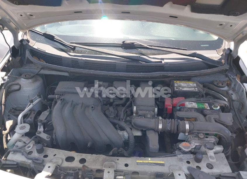 Photo 10 of 2015 Nissan Versa 1.6 S/1.6 S+/1.6 SL/1.6 SV (VIN 3N1CN7AP5FL847906)