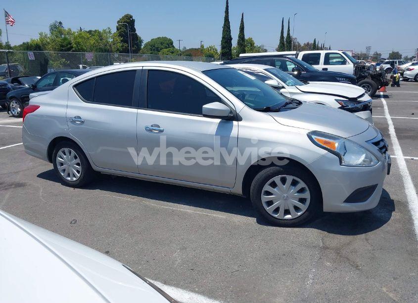 Photo 13 of 2015 Nissan Versa 1.6 S/1.6 S+/1.6 SL/1.6 SV (VIN 3N1CN7AP5FL847906)